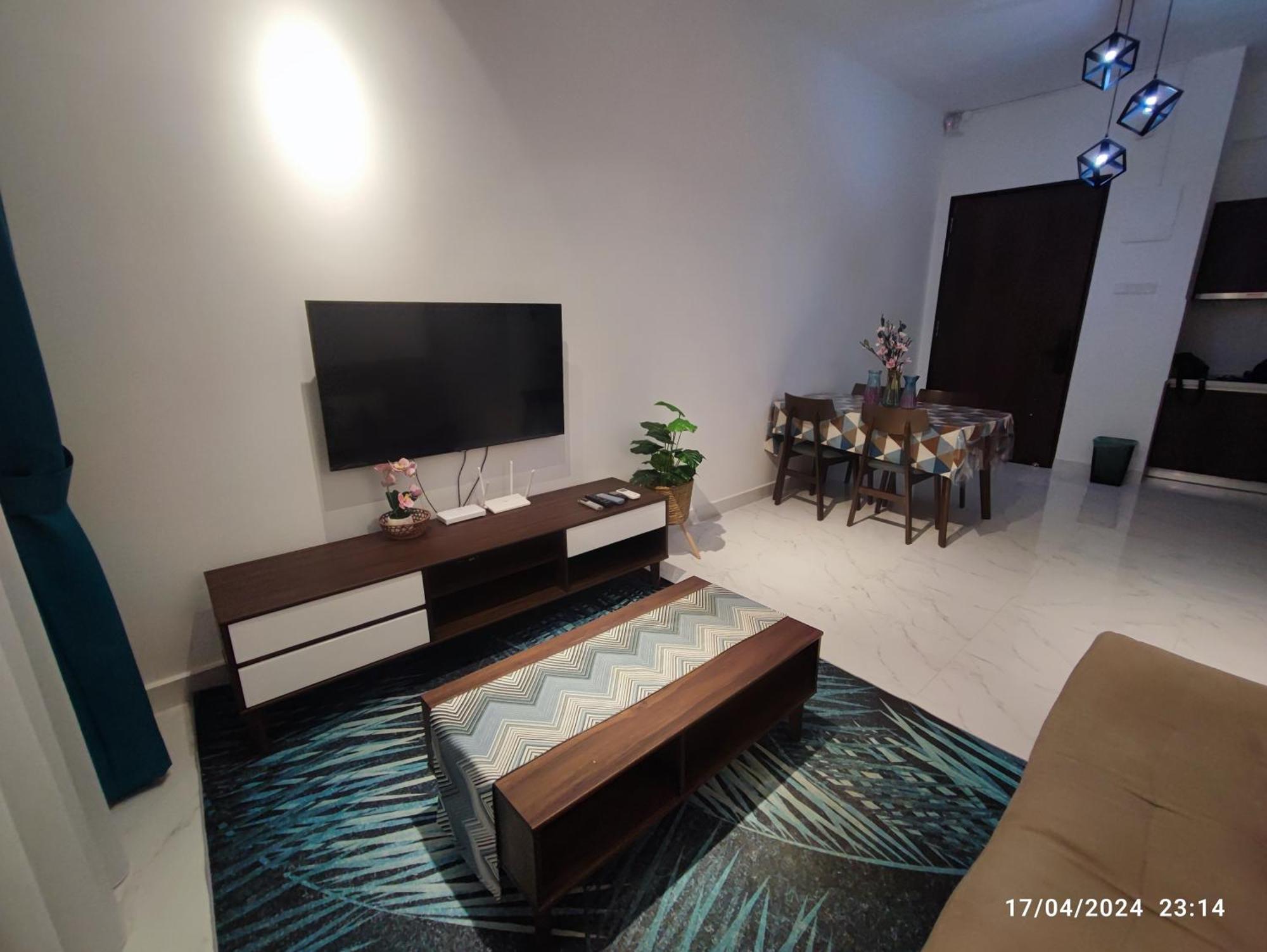 Apartment Troika Studio, By Myrah *